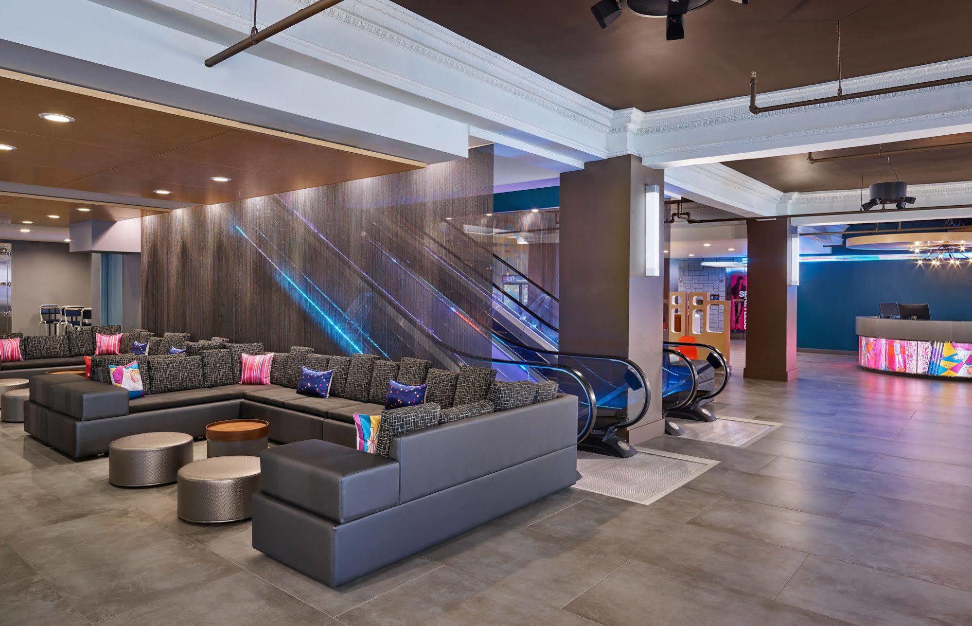Aloft Houston Downtown Exterior foto
